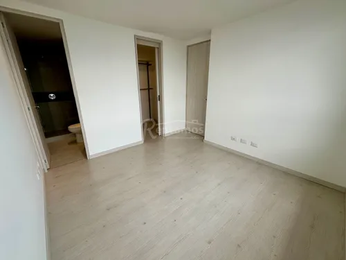 Apartamento En Arriendo En Castropol. Cod A776022