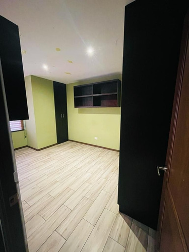 Imagen 2 de 9 de Rento Apto Z.11 Santa Maria Las Charcas Ref.5951 *2 Hab, 70m, 2 Baños, 2 Parqueos, Q5500*