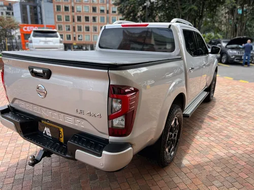 Nissan Frontier 2.5 Le