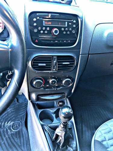 Imagen 8 de 9 de Fiat Strada 2013 1.6 Adventure Cd C/alarma + Capota