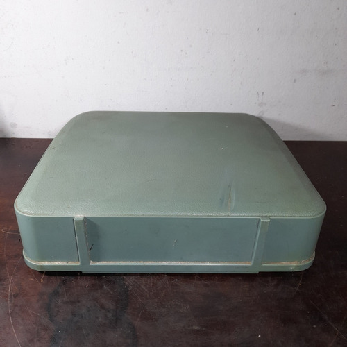 Imagem 3 de 8 de Tampa Máquina De Escrever Olivetti Lettera 82 Alça Flexível