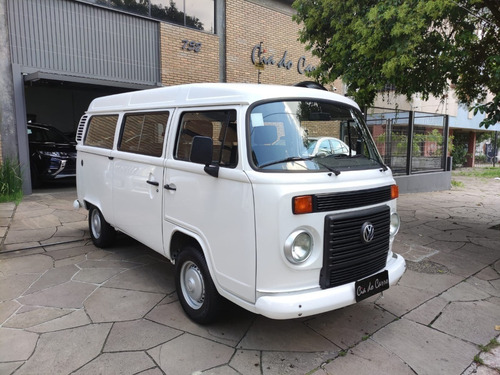 Volkswagen Kombi 1.4 Lotação Total Flex 3p