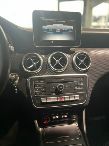 Imagen 13 de 17 de Mercedes-benz Clase A 1.6 A200 Urban 156cv