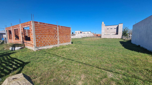 Imagen 4 de 9 de Dos Terrenos De 10x40 Cada Uno Y Construcción