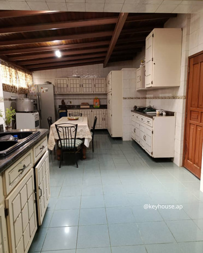 Keyhouse.ap Vende Casa En Urb. Cooperativa Guaicaipuro.