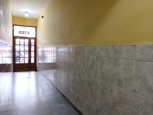 Departamento 3 Ambientes En Venta. Coghlan