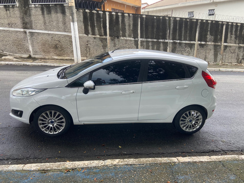 Ford Fiesta 1.6 16v Titanium Flex Powershift 5p