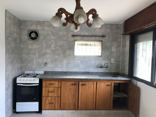 Hermosa Casa Con Pileta En Plátanos