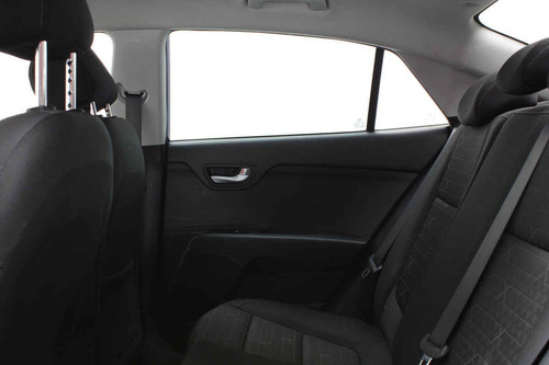 Imagen 11 de 15 de Kia Kia Rio Sedan 2018 4p Lx, Ta6, Ve, Ra-15