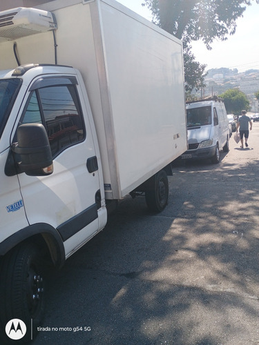 Iveco Daily Chasis 3.0 35S14 3450 Cab. Simples 2P