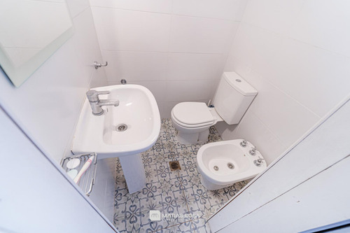 Venta - 2 Casas Con Gran Parque Y Pileta - Zona Pompeya