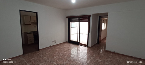 Departamento De 2 Ambi Con Patio A 4 Cuadras Plaza Devoto