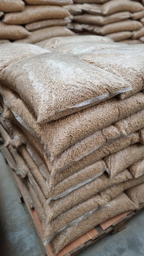 Colchon Sanitario Para Mascotas (pellet De Madera) Bolsa 5kg