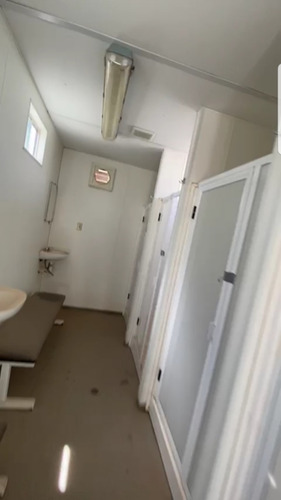 Imagen 10 de 11 de Baños Regaderas Móviles Caseta Remolque Traila 8x32 Pies