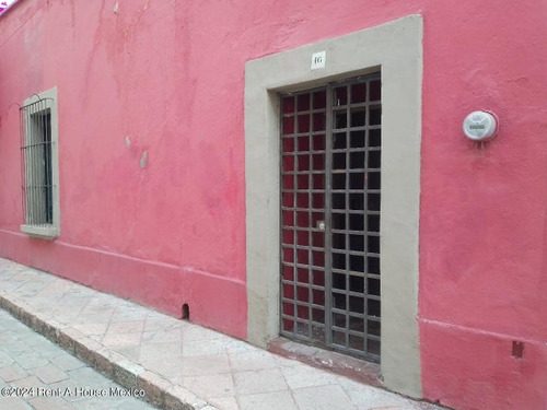 Casa En Venta En El Centro Historico De Queretaro