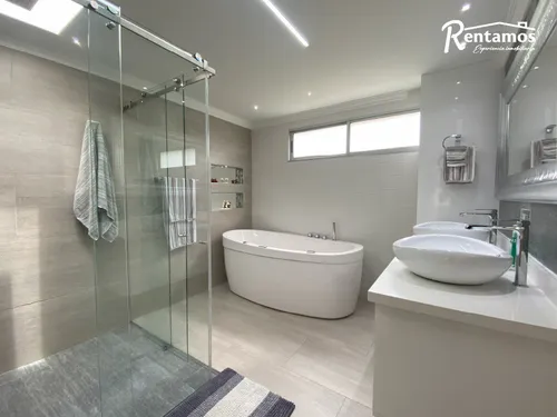 Casa En Venta En La Doctora. Cod V775715