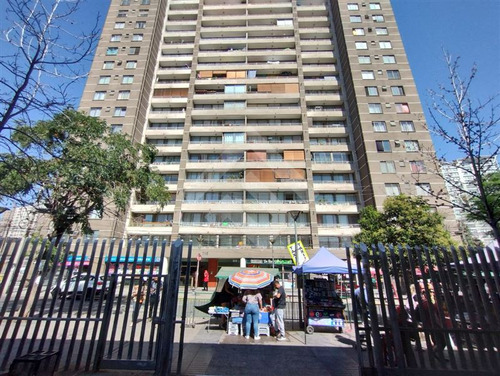 Departamento En Venta De 1 Dorm. En Quinta Normal