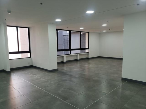 Oficina En Arriendo Medellín Sector Poblado