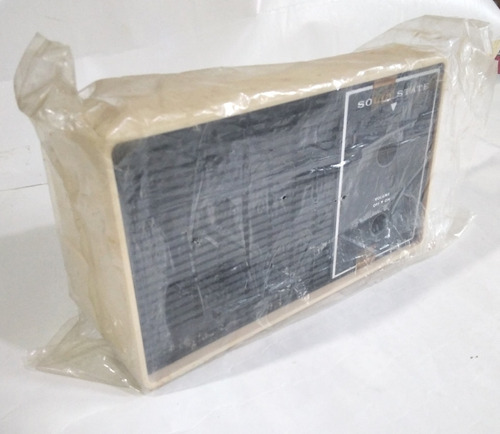 Radio Solid State (estado Solido) Hemphill School Vintage