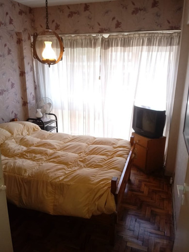 Imagen 6 de 9 de Departamento 2 Ambientes A La Calle Con Balcon En Alquiler Temporada Mar Del Plata