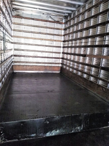 Imagem 10 de 15 de Carreta Baú Rebaixado Randon 30 Pallets 2010 C/ 120 M3