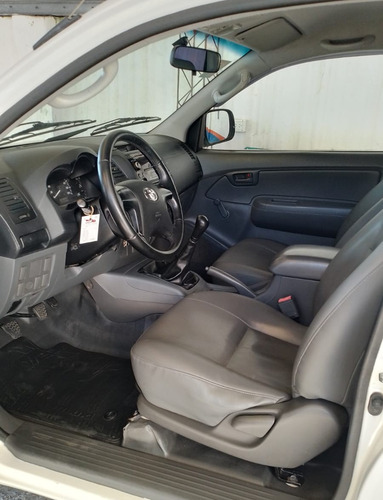 Toyota Hilux Cabina Simple 2.5 Cd Dx Pack 120cv 4x2