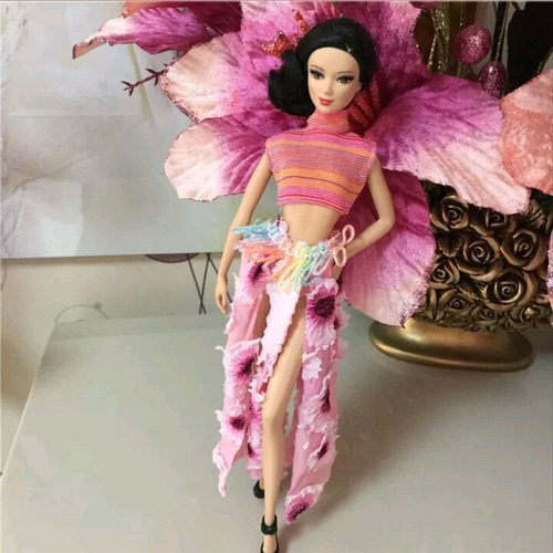 Saia E Blusa Luxuosos Para Barbie