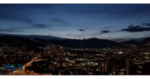 Espectacular Apartaestudio En La Milla De Oro(mls#254075)