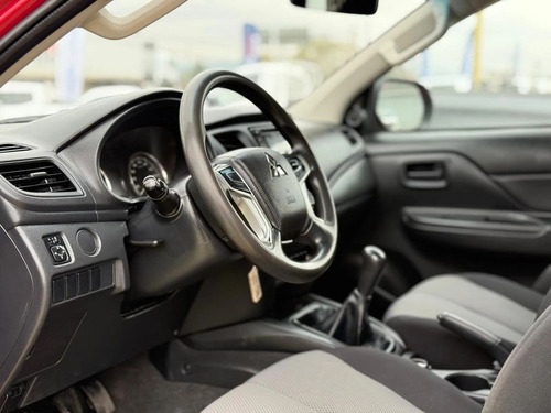 Mitsubishi L200 Katana D/C 2.4 TDI MT CRM 4X4