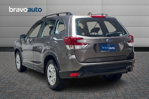 Subaru (in) 2.0 Dynamic Eyesight At 4x4 Hibrido 5p