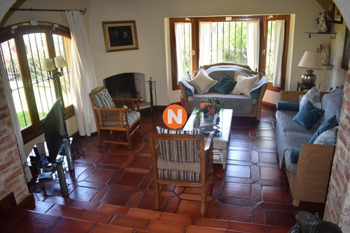 Casa A La Venta En Punta Del Este, Zona Paradas- Ref: 214367