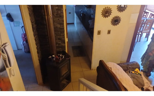En Venta Casa 2 Pisos 3d / 2 Baños Galilea Los Ángeles $105