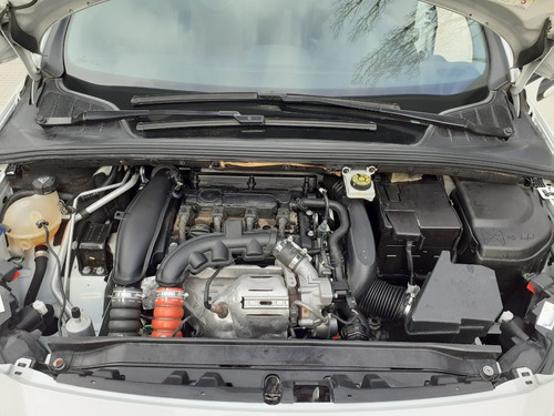 Imagen 14 de 15 de Peugoet 408 Allure Plus