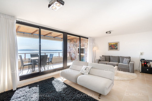 Imagen 7 de 30 de Departamento En Venta De Dormitorio Y Medio Con Dos Baños En Complejo Privado De Punta Ballena - Punta Ballena Punta Ballena