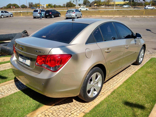 Imagem 4 de 8 de Chevrolet Cruze 1.8 Lt 16v Flex 4p Automático