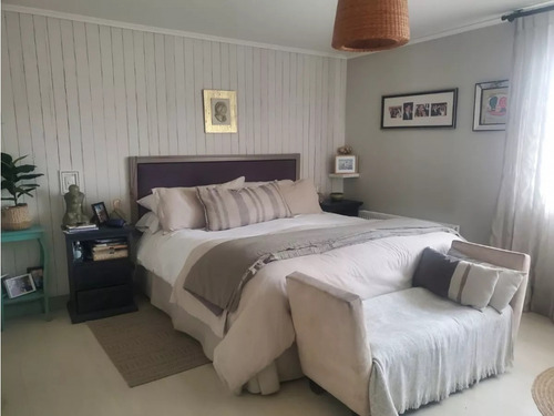 Casa En Las Condes/ Camino Las Flores
