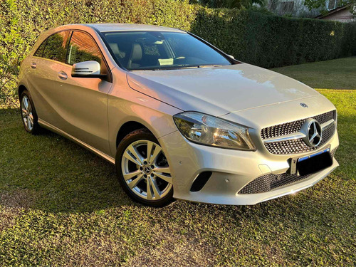 Imagen 5 de 12 de Mercedes-benz Clase A 2017 1.6 A200 Urban 156cv