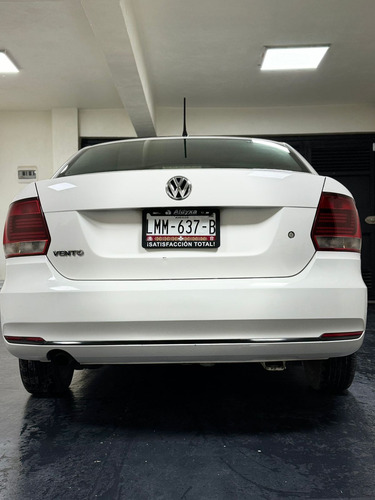 Volkswagen Vento 1.6 Starline At