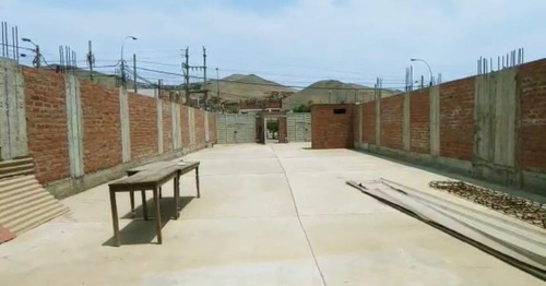 Alquiler De Local Comercial De 300m2 Con Excelente Ubicación