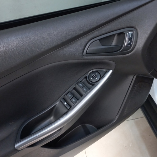 Imagen 17 de 20 de Ford Focus S 1,6l Mt N 4p