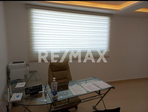 Imagen 12 de 21 de Consultorio Equipado - Comercial En Renta