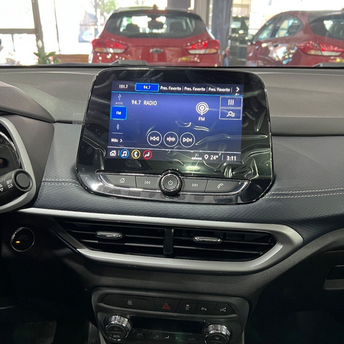 Imagen 8 de 18 de Chevrolet Tracker Premier 0km
