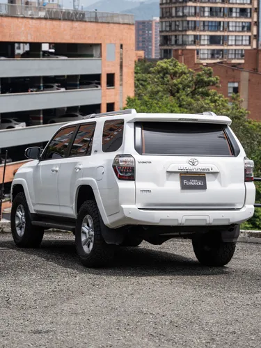 Toyota 4Runner 4.0 4Runner Sr5
