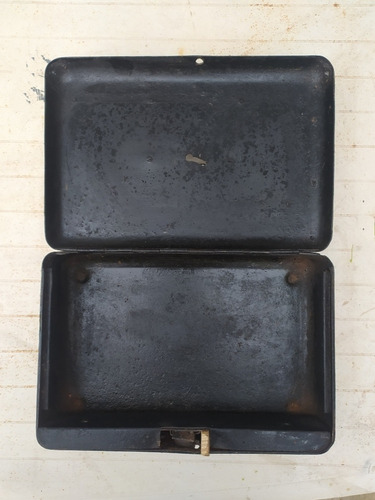 Imagen 3 de 3 de Caja De Seguridad Antigua Pequeña