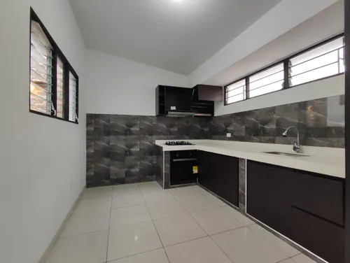 Apartamento En Arriendo En Popular. Cod A26528
