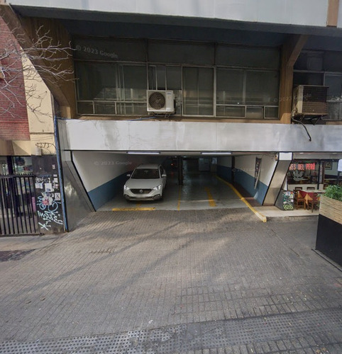 (adm) Mq, Arrienda Estacionamiento En Centro De Santiago
