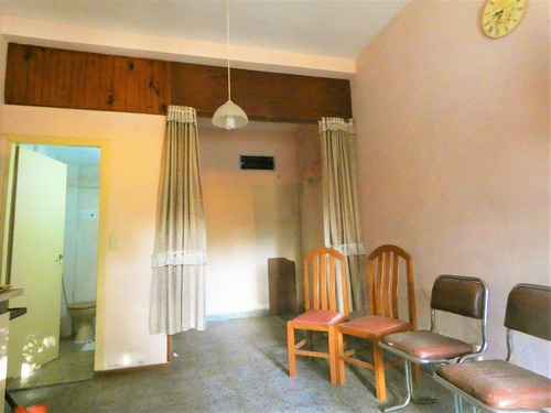 Imagen 7 de 30 de Galpón + 2 Departamentos + 2 Locales Sobre Lote De 600m2