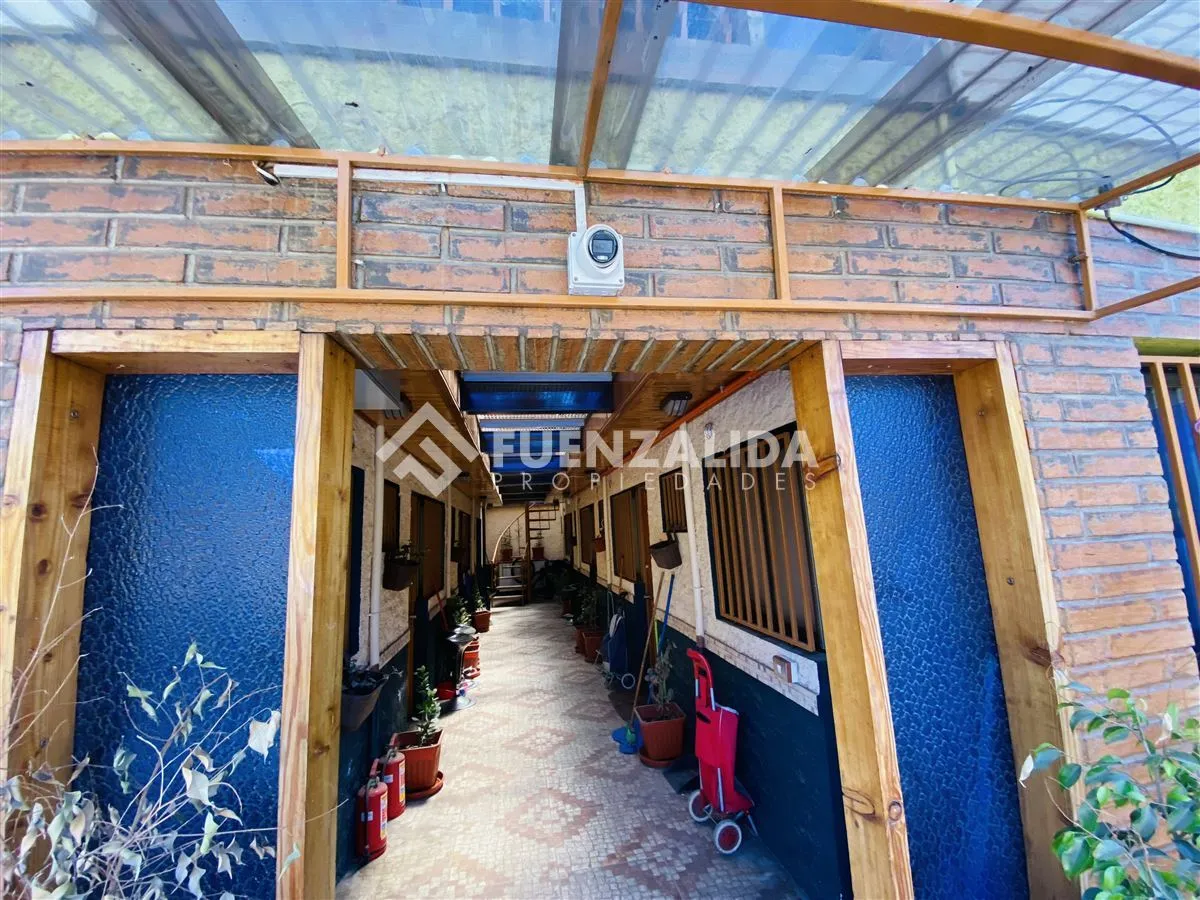 Imagen 5 de 20 de Casa Con Dptos Interiores En Venta De 15 Dorm. La Cisterna