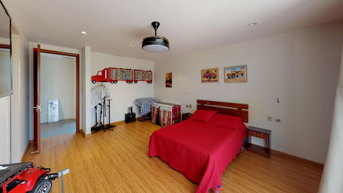 Casa De Lujo, Condominio Santa Teresita De Lisieux