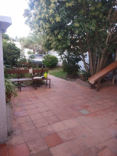 Imagen 3 de 14 de Casa Con Local Impecable Estado O Permuto Por Chacra